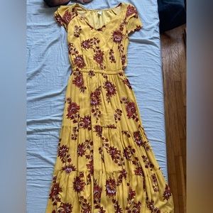 Floral tiered midi dress